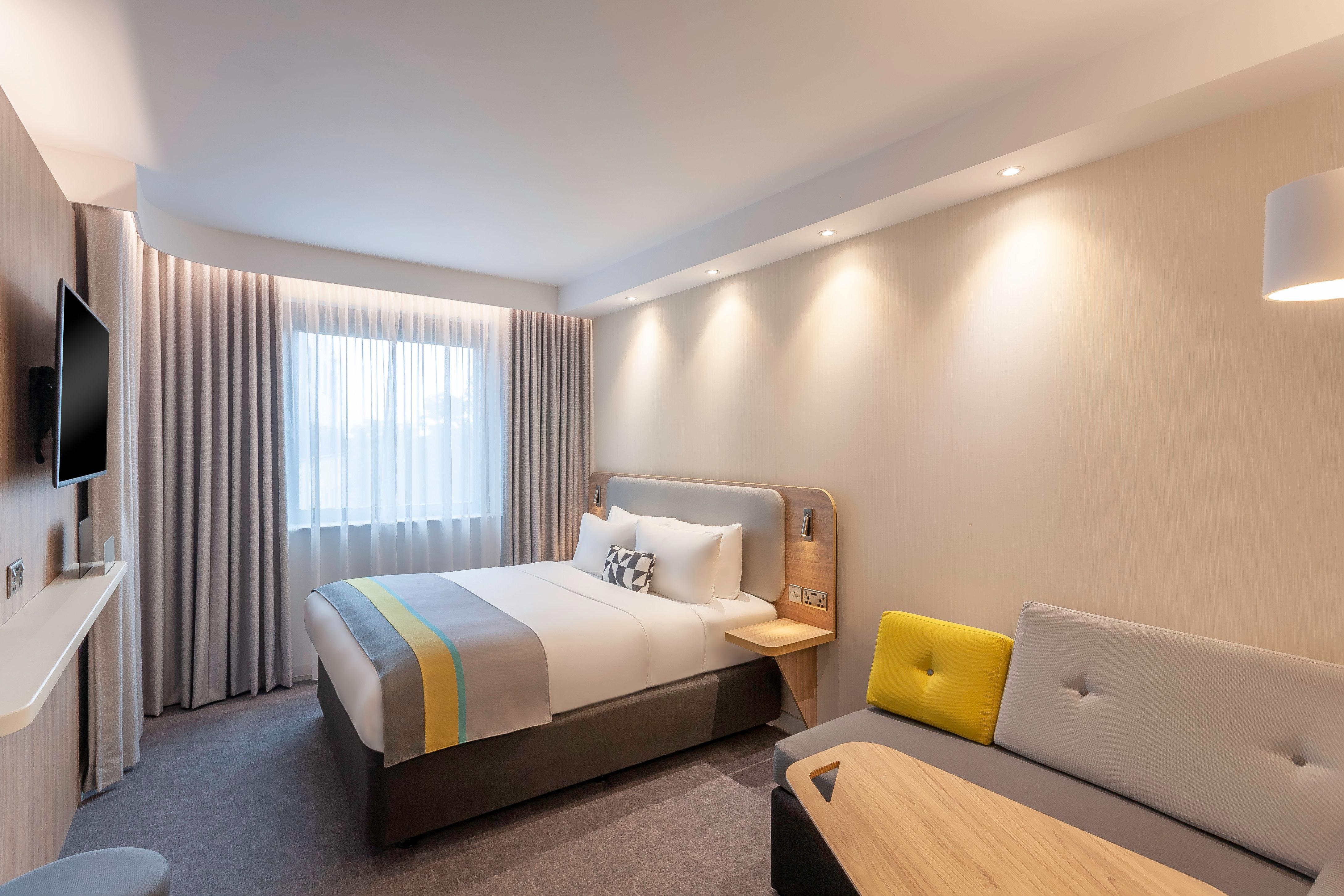 Holiday Inn Express Dublin-Airport By Ihg Santry Exterior foto