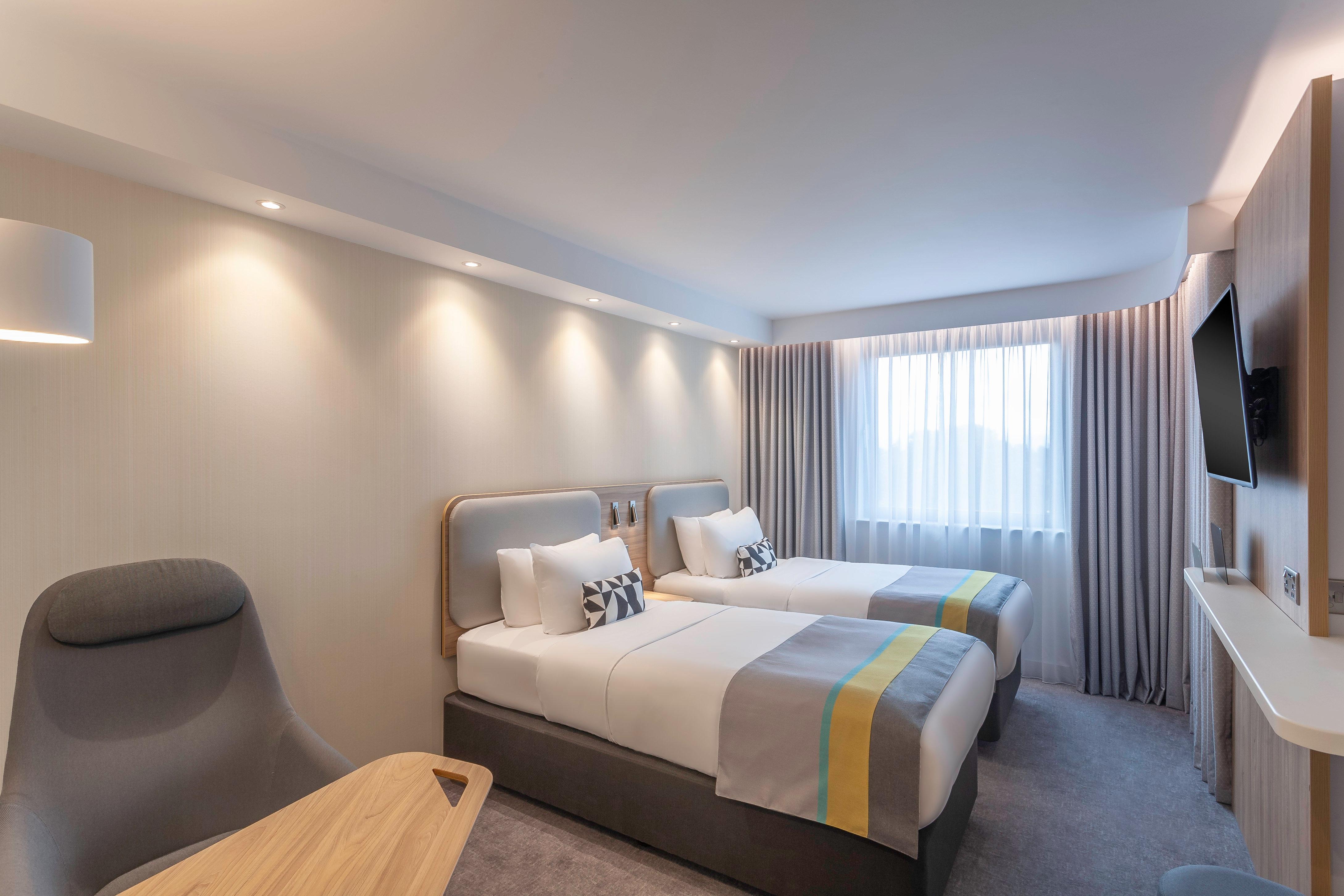 Holiday Inn Express Dublin-Airport By Ihg Santry Exterior foto