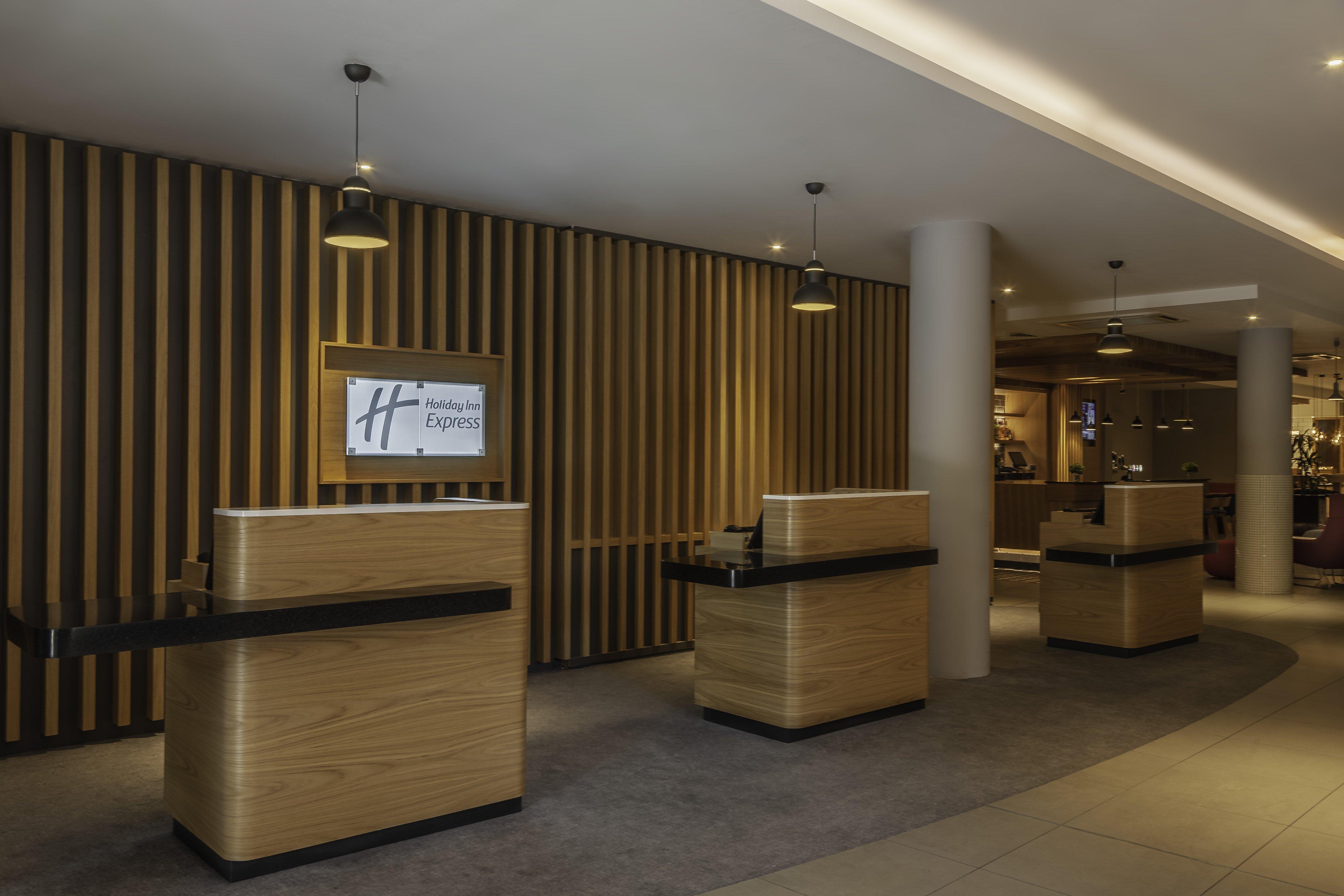 Holiday Inn Express Dublin-Airport By Ihg Santry Exterior foto