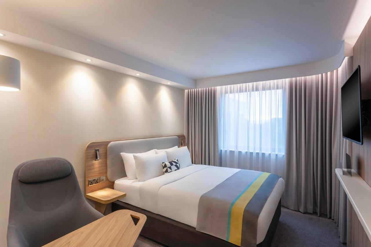 Holiday Inn Express Dublin-Airport By Ihg Santry Exterior foto
