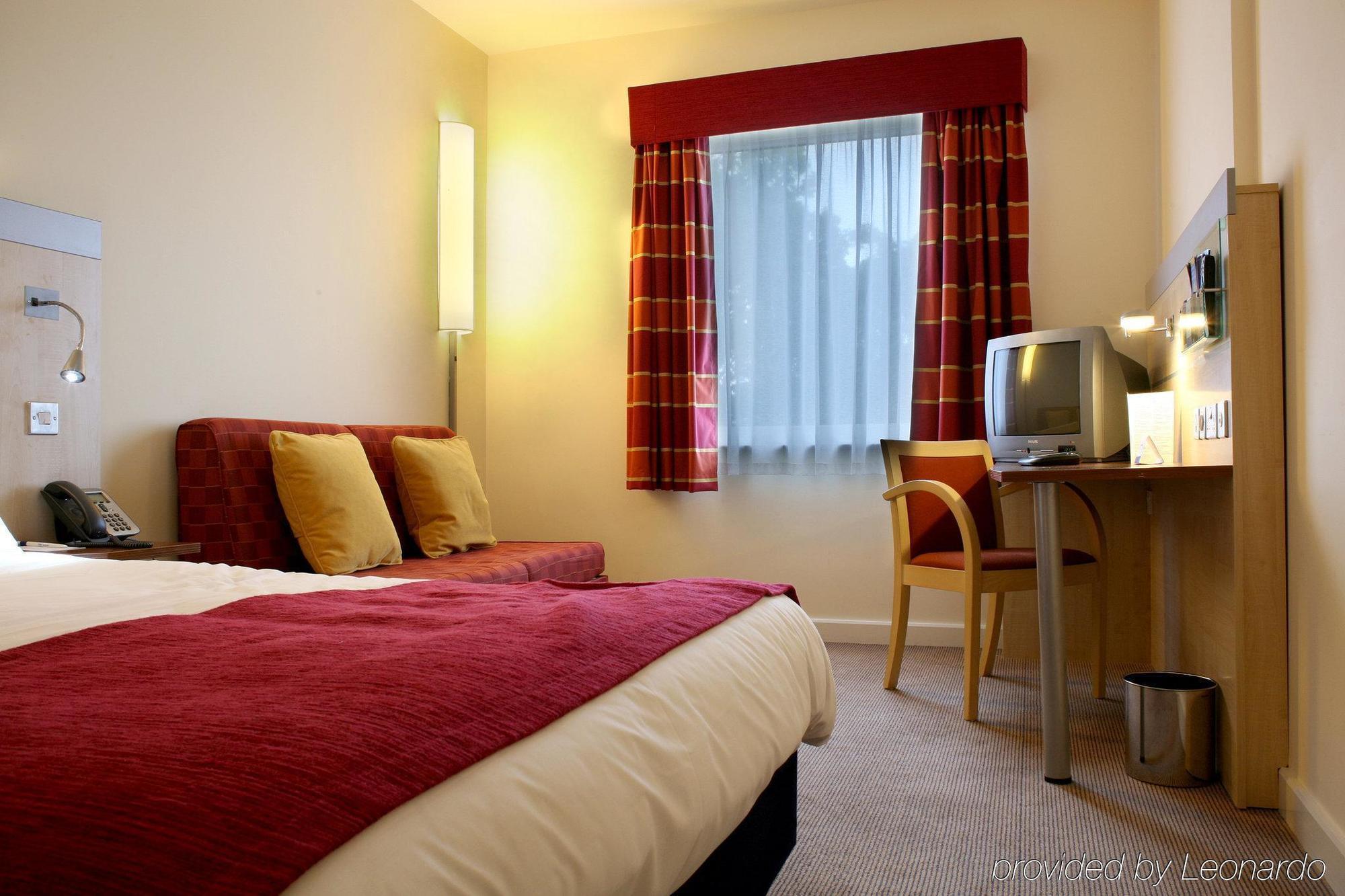 Holiday Inn Express Dublin-Airport By Ihg Santry Zimmer foto